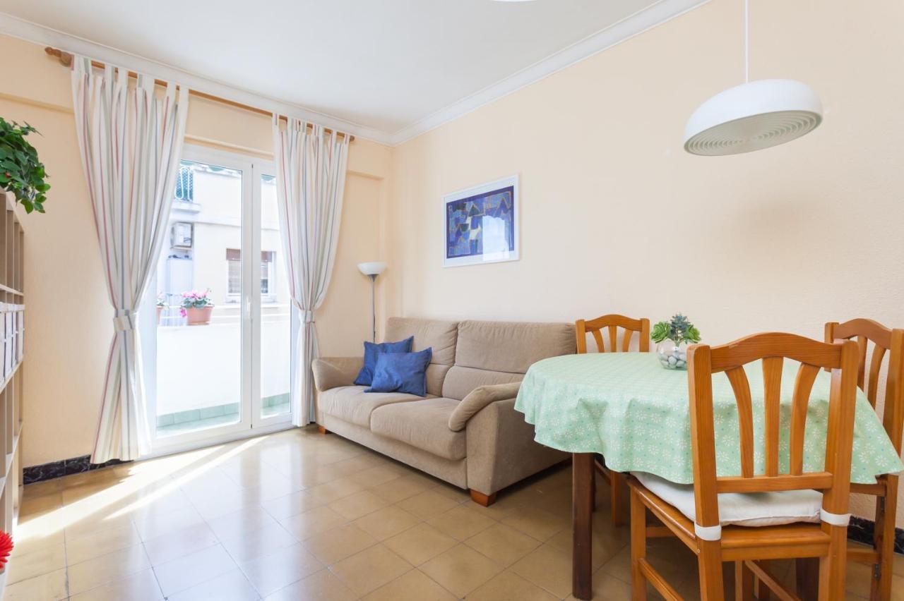 Apartamento Con Encanto, Luminoso Y Tranquilo Lejlighed L'Hospitalet de Llobregat Eksteriør billede